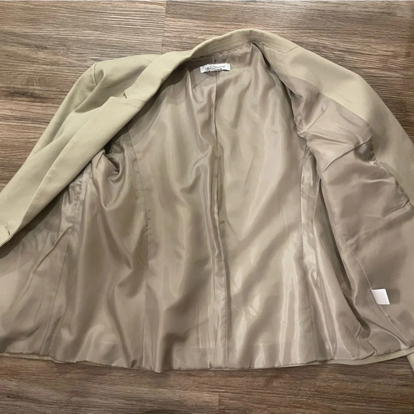 Liz Claiborne Collection Women’s Size L 1 Button Beige Blazer Jacket - Picture 5 of 7